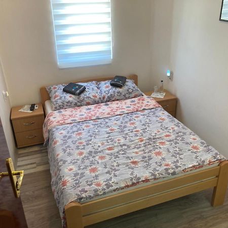 Tabacco Rooms Obrenovac  Екстер'єр фото