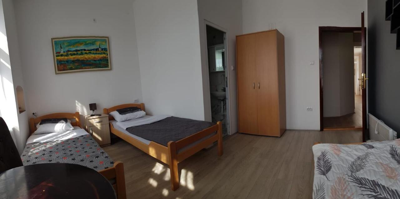 Tabacco Rooms Obrenovac  Екстер'єр фото