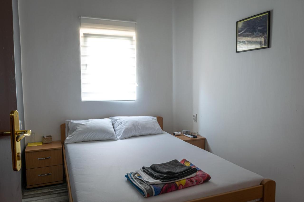 Tabacco Rooms Obrenovac  Екстер'єр фото