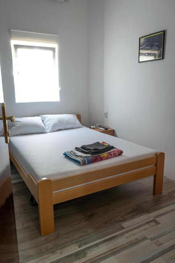 Tabacco Rooms Obrenovac  Екстер'єр фото