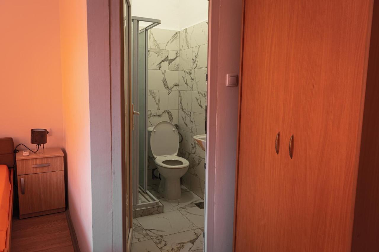 Tabacco Rooms Obrenovac  Екстер'єр фото