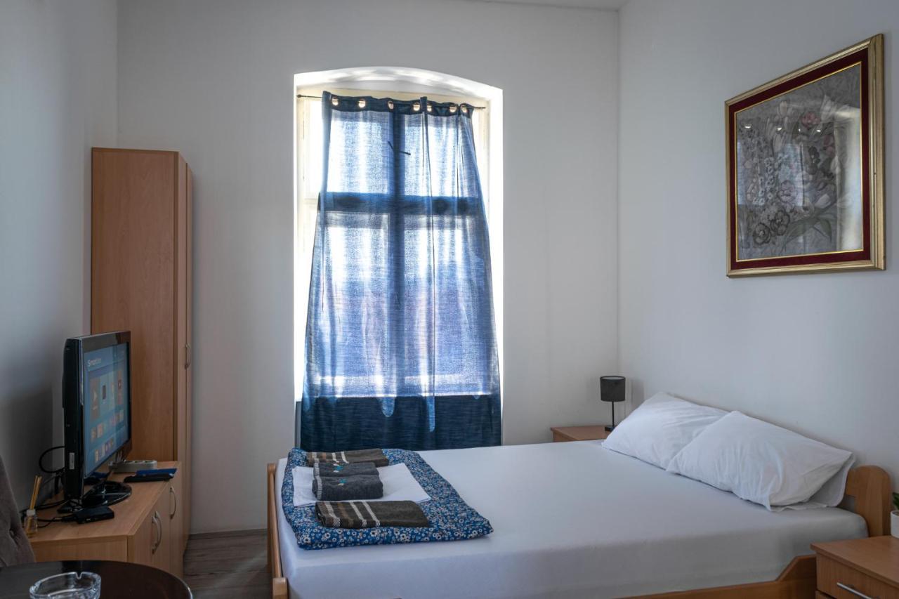 Tabacco Rooms Obrenovac  Екстер'єр фото