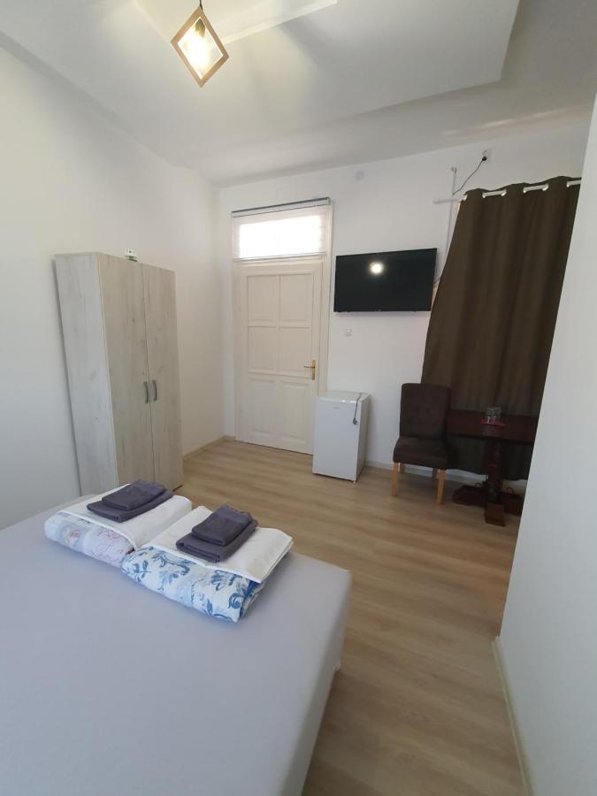 Tabacco Rooms Obrenovac  Екстер'єр фото