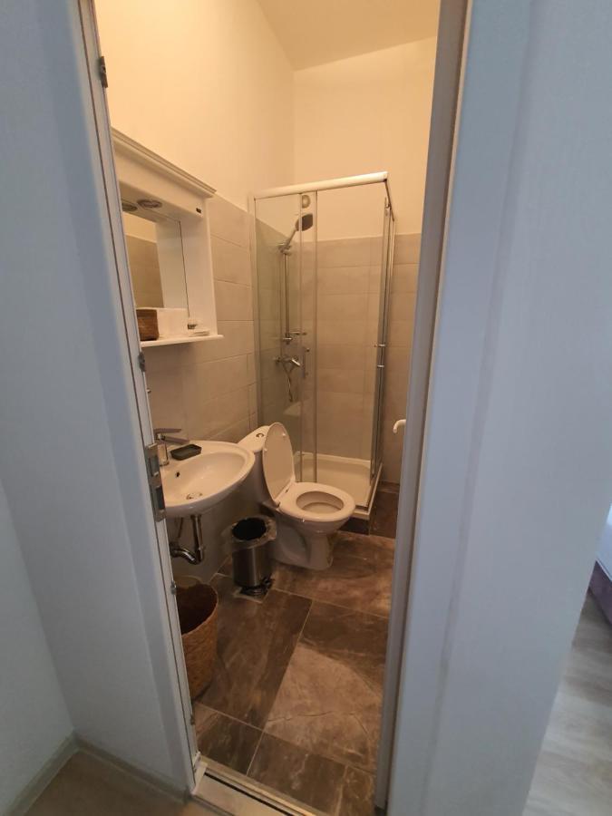 Tabacco Rooms Obrenovac  Екстер'єр фото
